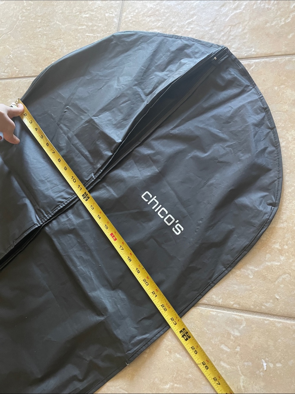 🖤5/$25 Chicos black garment bag